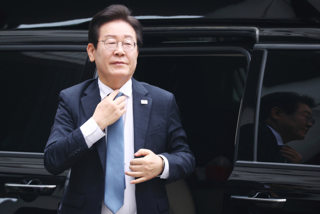 더불어민주당 이재명 대표가 13일 오전 서울 서초구 서울중앙지방법원에서 열린