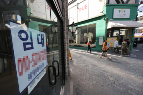 폐업 100만명 돌파 시간문제, 실질적 지원책 필요  