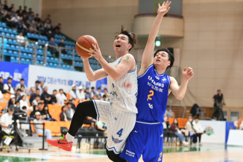 가스공사, 강한 압박 수비로 KBL 컵대회서 삼성 격파 