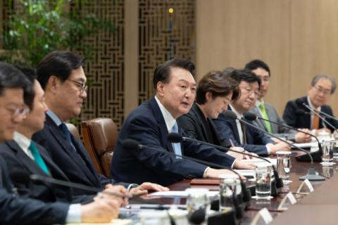 尹, 북한 전투병 러시아 파병 긴급 회의…