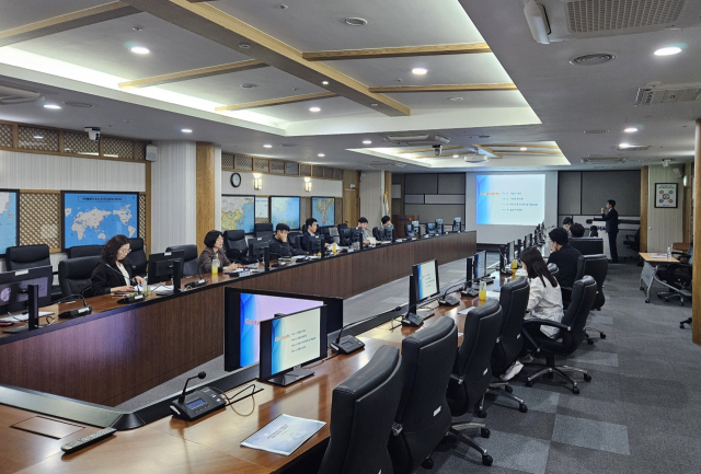 31일 부산항만공사에서 부산항 용호부두 재개발을 위한 수정사업계획 수립용역 착수보고회가 진행되고 있다. [사진=BPA]