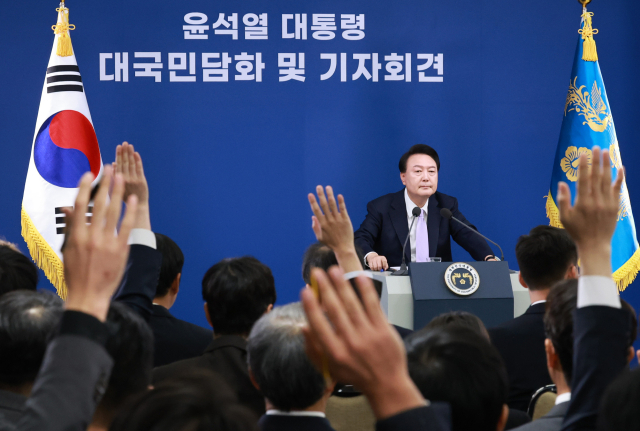 윤석열 대통령이 7일 오전 서울 용산 대통령실 청사 브리핑실에서 열린 
