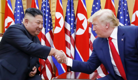 트럼프, 김정은에 관심 두는 이유는?…한국, 패싱 우려
