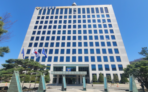 대구경찰청, '여론조사비 대납' 홍준표 전 대구시장 측근 의혹 관련 미래한국연구소 소장 소환
