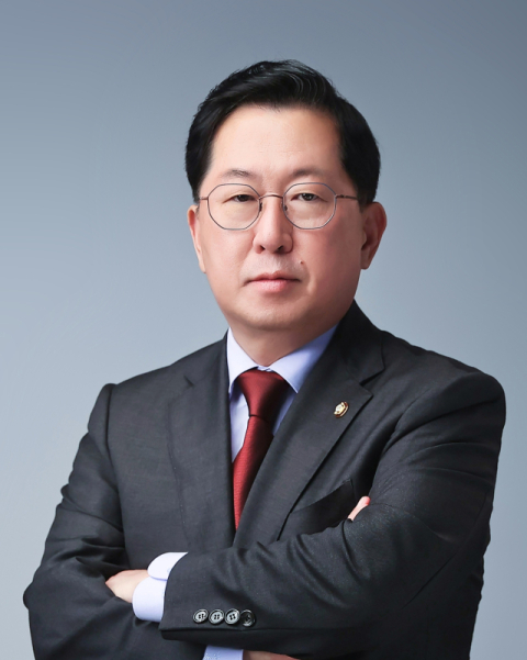 유용원 의원, '방위사업법' 개정안 대표발의…방산업체 '수출 홍보 및 연구개발' 목적 방산물자 보유 허용