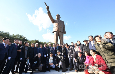 경북도청 천년숲 '박정희 동상' 건립 1주년… 백서와 3기 추진위 공개 [영상]