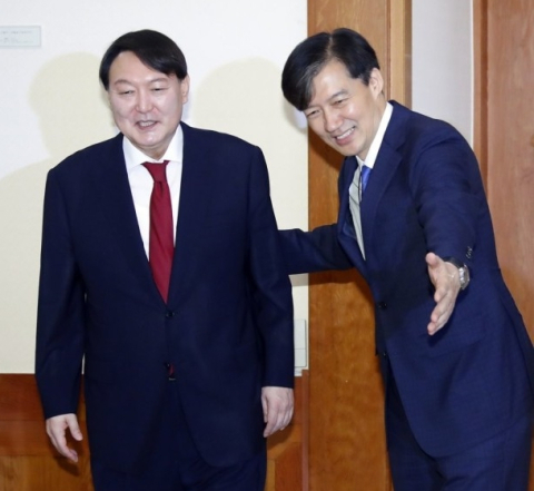 조국 '尹 파면 예언' 편지글 
