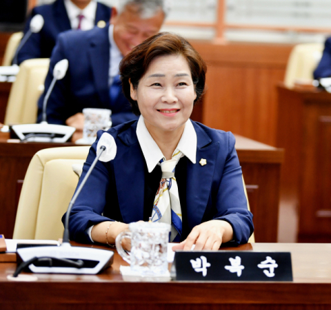 [의정외전]봉사를 바탕으로 한 의정활동, 박복순 김천시의원