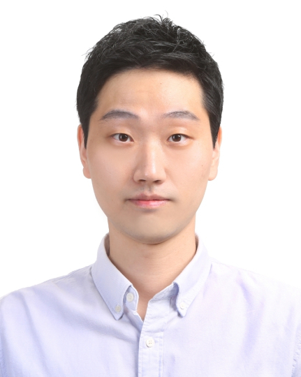 [취재현장-김윤기]수혈 정치에 자강은 없다