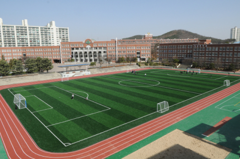 영남중·고 부지 4회차 유찰…부동산 경매 분위기도 심상찮다 