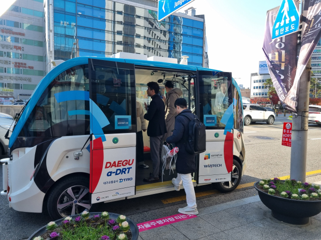 나브야 aDRT 차량. 김유진 기자