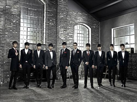 올해도 '크리스마스니까' 11년째 크리스마스 시즌 노래방 1위
