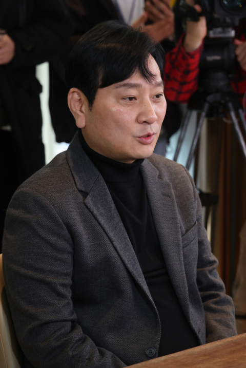 체육회장 후보 박창범, 강신욱 후보로 단일화…