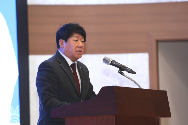 김윤식 신협중앙회장은 시무식을 열고