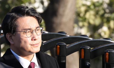 尹 만난 윤상현 