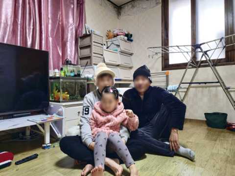 [성금내역]말기 암·생활고에 시달리는 가장 박정호 씨에 2,368만원 전달
