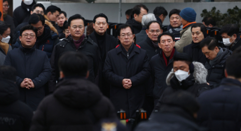 민주당, 대통령 지지율에 놀라 조사업체 고발? [석민의News픽]