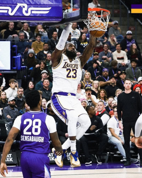 [TV] 연예계 최강 농구 실력의 가수 정진운 NBA 중계