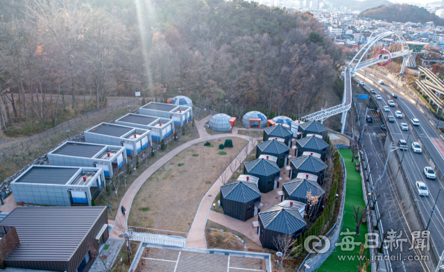남구 숲속책쉼터가 리모델링 전인 지난해 