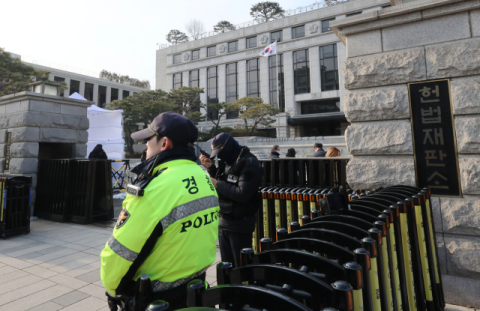 국민 법상식 어긋난 최근 사법부 판단…'사법의 정치화' 현실로?