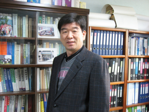 손수석 교수 