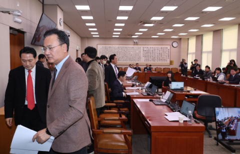 내란 특검에 외환죄 추가…레드라인까지 넘은 巨野
