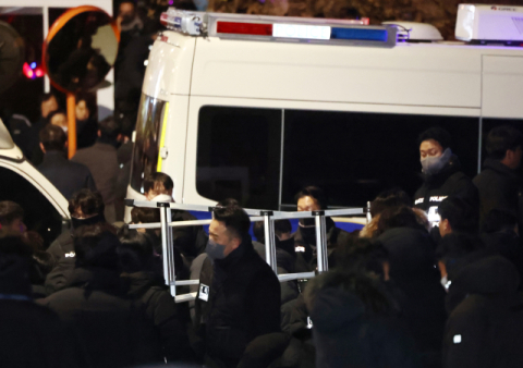 [속보] 공수처·경찰, 2차 저지선 접근…체포영장 본격 집행