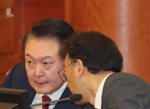 尹, 헌재서 '부정선거론' 재차 제기…국회 측 