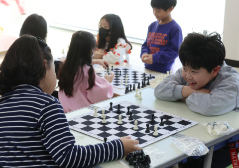 학부모 10명 중 8명 늘봄학교 만족…