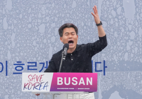 [주은식의 페리스코프] 전한길 신드롬이 일어난 이유