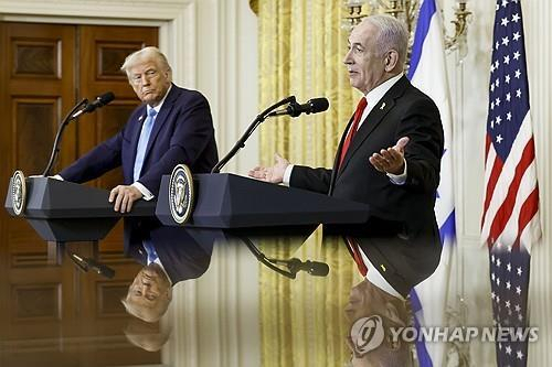 기자회견 중인 트럼프 미국 대통령과 네타냐후 이스라엘 총리. EPA=연합뉴스