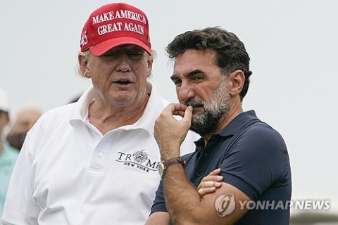 PGA-LIV 합병 급물살? PGA투어 수뇌부, 트럼프 만나 
