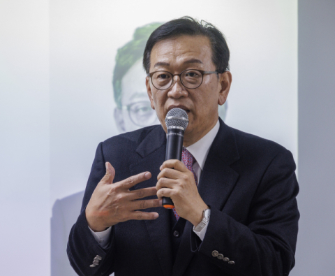 '尹 파면' 전망한 이석연…석동현 