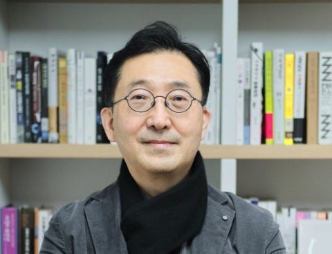[정진호의 매일내일(每日來日)] 푸른 뱀의 계절, 의(義)와 불의(不義)가 충돌하다