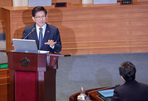 대정부질문 사흘째도 '12·3 비상계엄' 공방…'대선주자 1위' 김문수 관심 집중