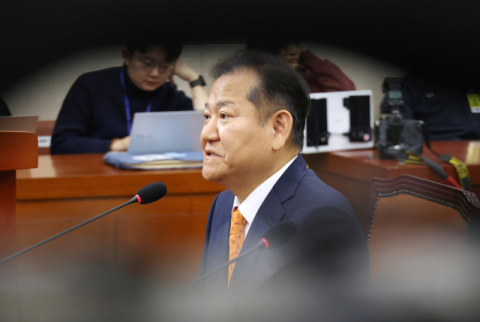 '언론사 단전·단수 의혹' 이상민 전 장관, 밤샘 조사 후 귀가