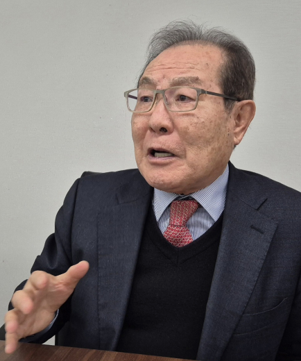 윤동한 영남대총동창회장 