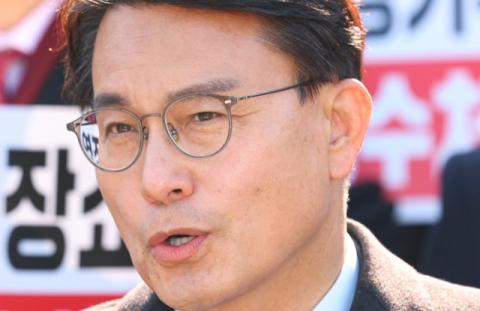 윤상현 