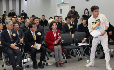 신평 출판기념회 '전한길·나경원·윤상현 등 강연' 책으로 나온다 