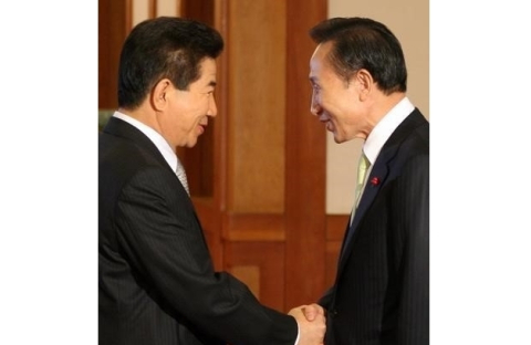 노무현재단, 盧 비난·혐오 2383건 유형·확산경로 추적한다…황희두 