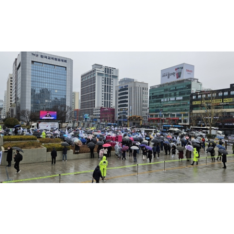 부산·울산도 3·1절 탄핵 찬반집회 들끓는 민심간 세대결 팽팽
