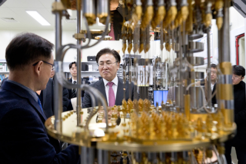 글로벌 첨단산업 AI 다음 격전지는 '양자컴퓨터'