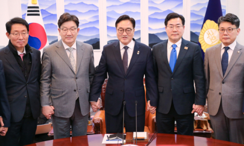 여야 연금개혁 모수개혁 먼저 협의키로…자동조정장치는 추후 특위서