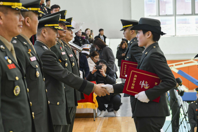 7일 해병대 교육훈련단에서 부사관 합동 임관식이 열리고 있다. 해병대 교육훈련단 제공.