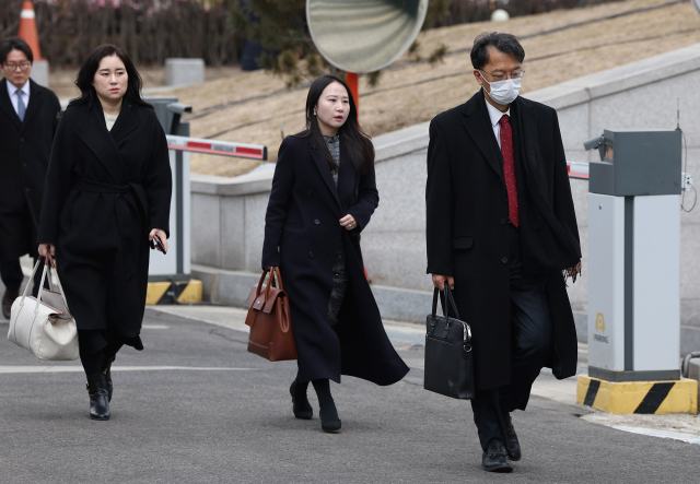 윤석열 대통령 측 변호인단인 차기환, 김계리 변호사. 연합뉴스