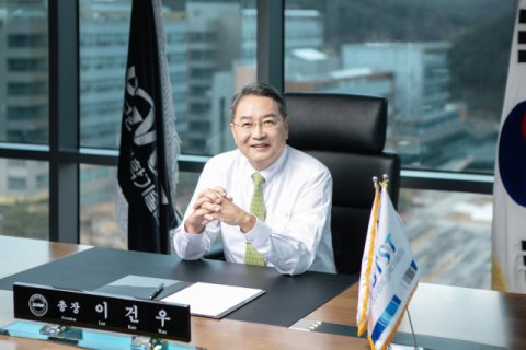 [지방대 위기극복 릴레이 기고]DGIST 이건우 총장…지역 산업혁신과 경쟁력 강화 전략, 그리고 DGIST의 역할
