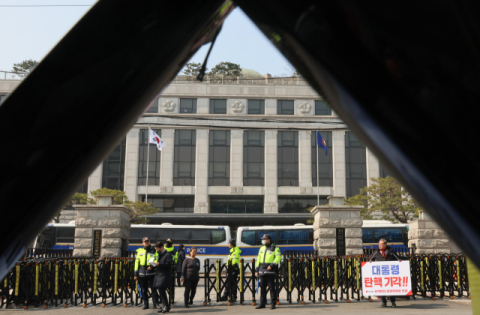 14일 尹 탄핵심판 선고하나?…헌법재판소 탄핵 심판도 갈수록 '신중론'