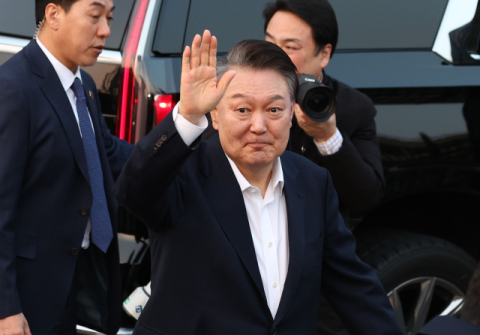 尹 대통령, 12일 만에 지지자 향한 메시지…