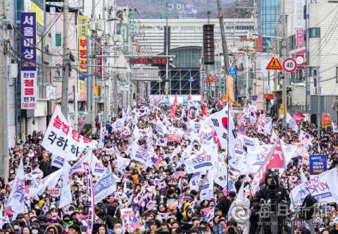 尹 탄핵 선고 임박했나…법조계 