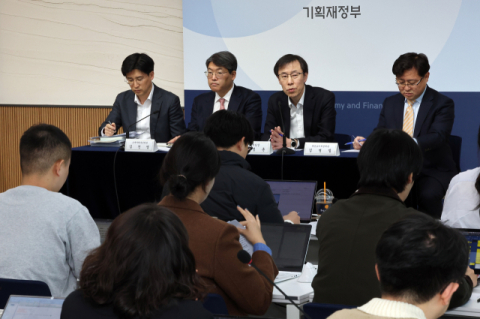 고령화 시대, 상속세 75년 만에 개편… 증여세도 손질할 때